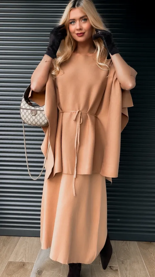 Elegancki dzianinowy komplet tunika + spódnica ONE SIZE toffi - R315C