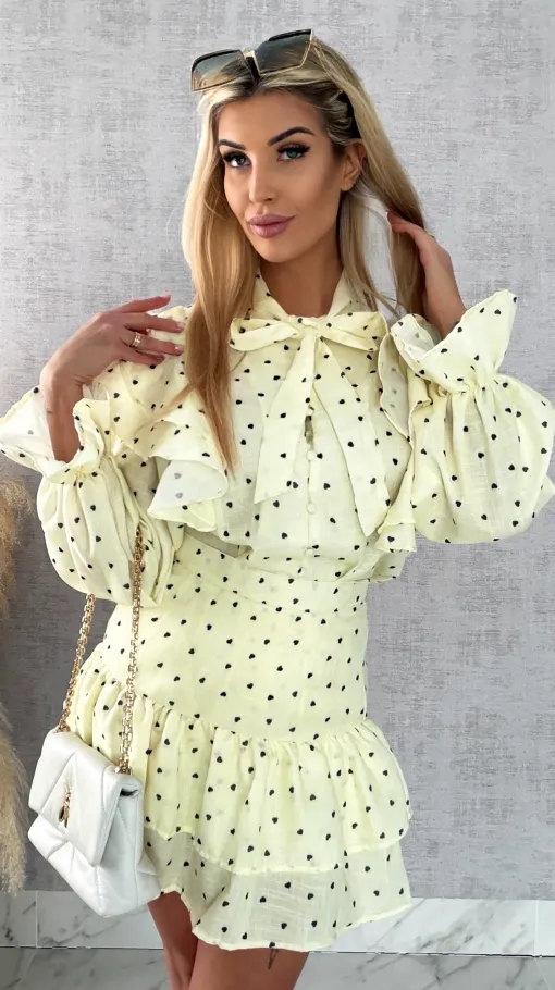 Słodki pastelowy komplet w mini serduszka koszula + spódnico spodenki - R466