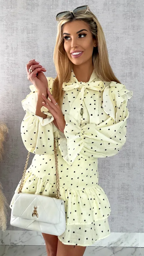 Słodki pastelowy komplet w mini serduszka koszula + spódnico spodenki - R466