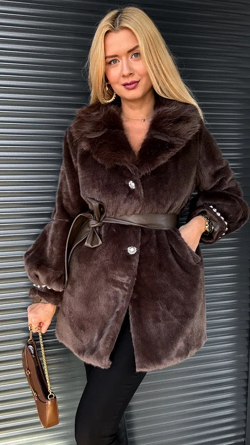 Ekskluzywne czekoladowe futerko GLAMUR zdobione kryształkami - R326B