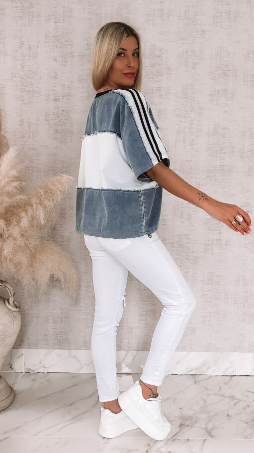 Luźna bluzka jeansowa z białymi wstawkami ONE SIZE - R876