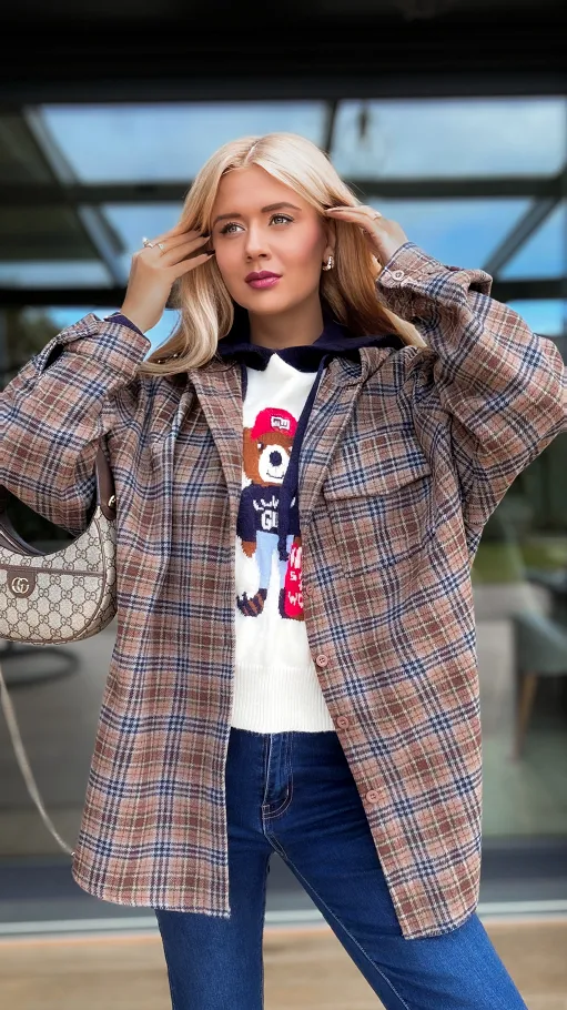 Miękka luźna koszula flanelowa w modna kratkę - R166