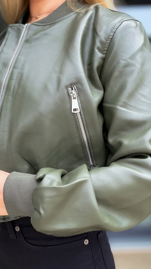 Oryginalna kurtka bomberka z eko skóry KHAKI - R167A