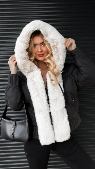 Lekka kurtka zimowa z futerkiem w stylu bomberka BLACK - R303