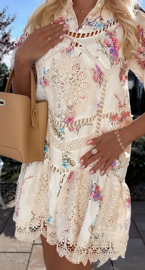 Oryginalna sukienka z koronkami w malowane kwiaty LEN i BAWEŁNA - R770