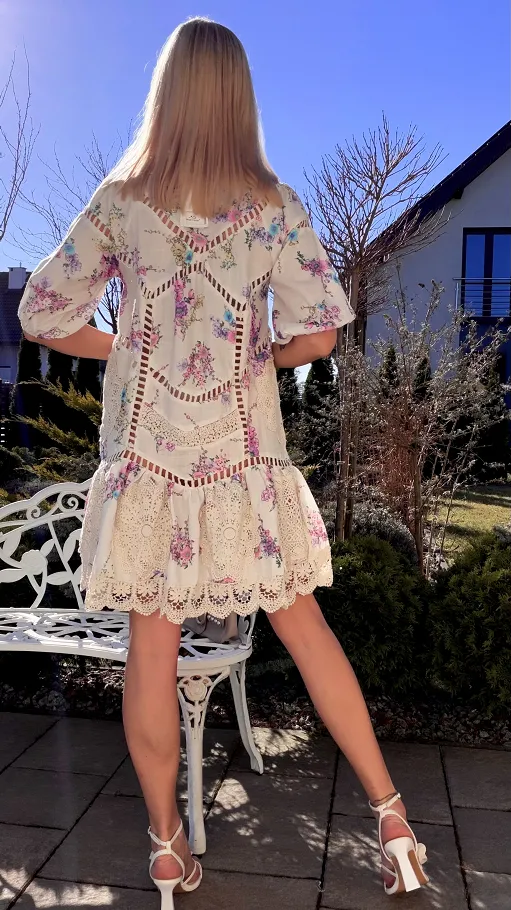 Oryginalna sukienka z koronkami w malowane kwiaty LEN i BAWEŁNA - R770