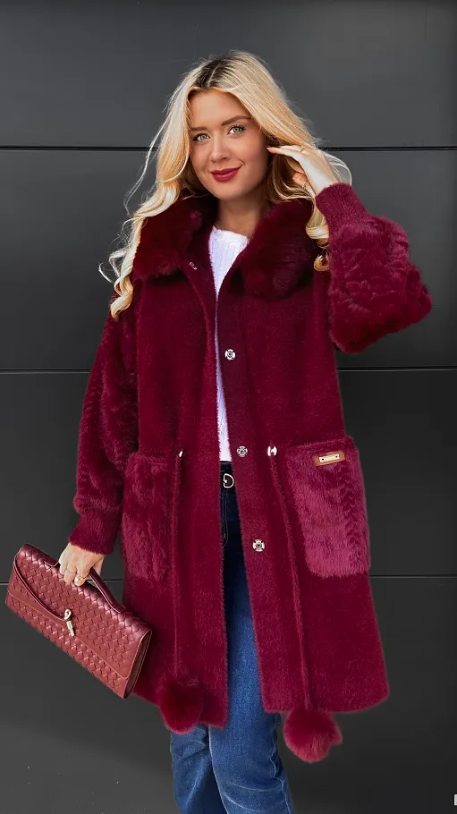 Bordowy wełniany płaszcz ALPAKA z kapturem i futerkiem ONE SIZE - R118