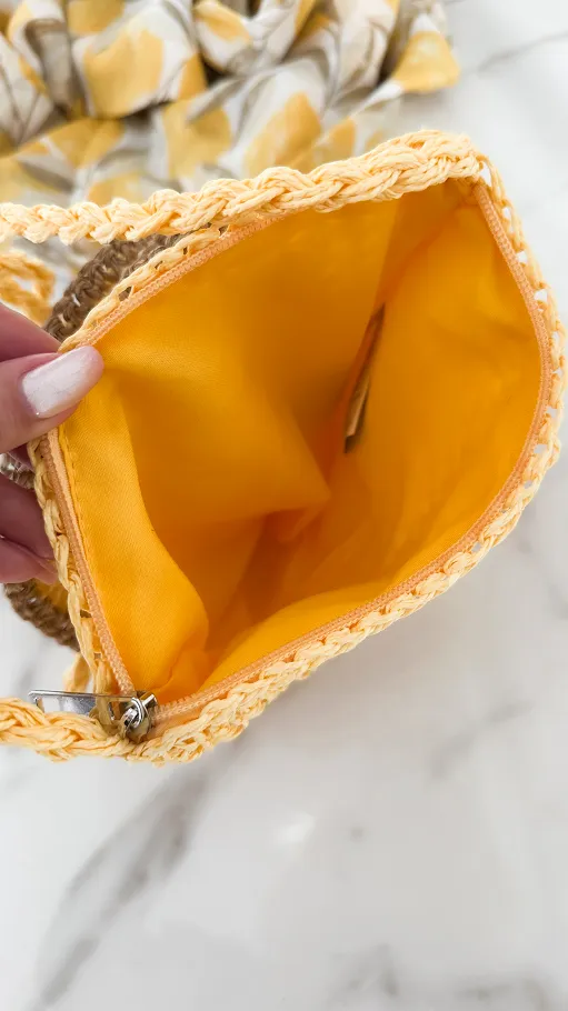 Lekka pleciona torebka z dużą RÓŻĄ żółta - P654A