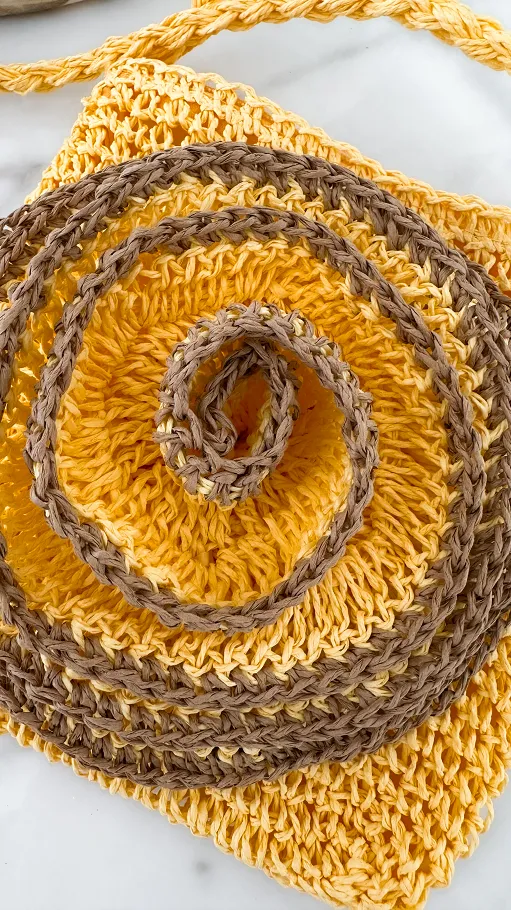 Lekka pleciona torebka z dużą RÓŻĄ żółta - P654A