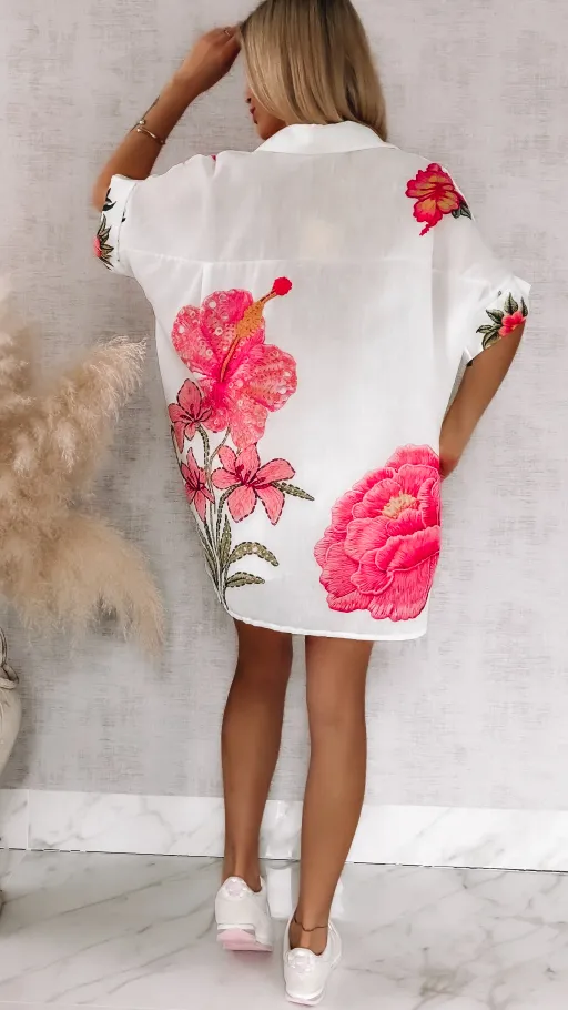 Asymetryczna lniana koszula w różowe kwiaty ONE SIZE biała - R944
