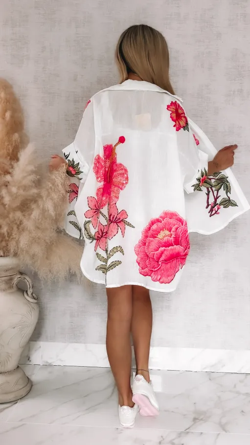 Asymetryczna lniana koszula w różowe kwiaty ONE SIZE biała - R944