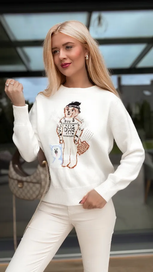 Klasyczny sweter z misiem w kolorze ecru - R150A