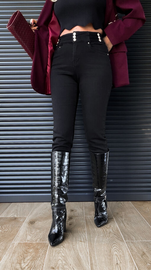 Czarne elastyczne spodnie jeansowe MOM FIT złote guziki - R240