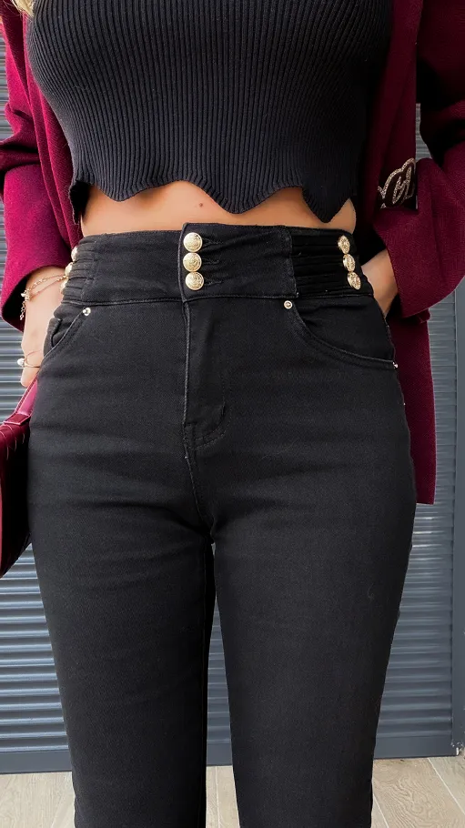 Czarne elastyczne spodnie jeansowe MOM FIT złote guziki - R240