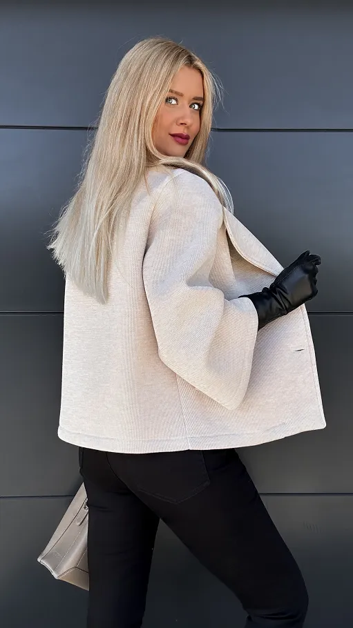Jesienny płaszczyk z koniczynką ONE SIZE beżowy - P986