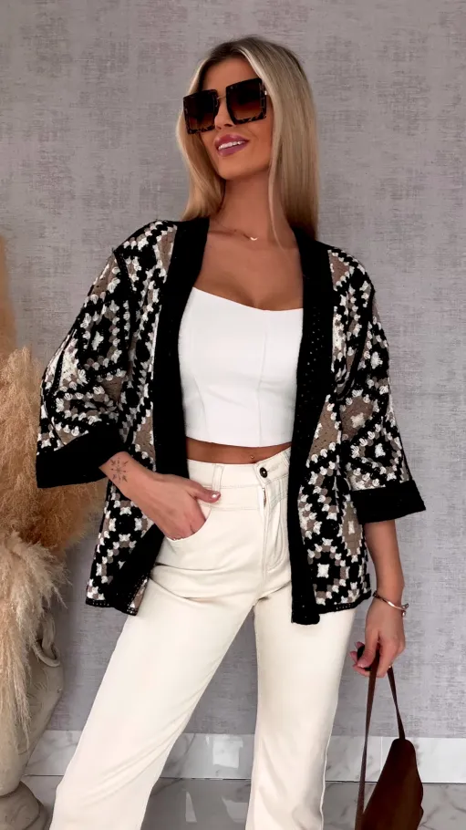 Modna oryginalna szydełkowa narzutka ONE SIZE czarno beżowa - R692A