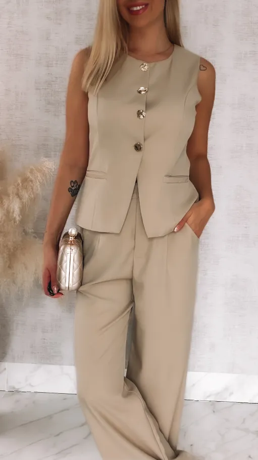 Beżowy elegancki komplet na wiosnę kamizelka + spodnie - R836A