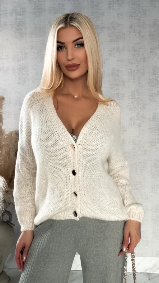 Lekki puszysty sweter na guziki JASNY BEŻ - P148A