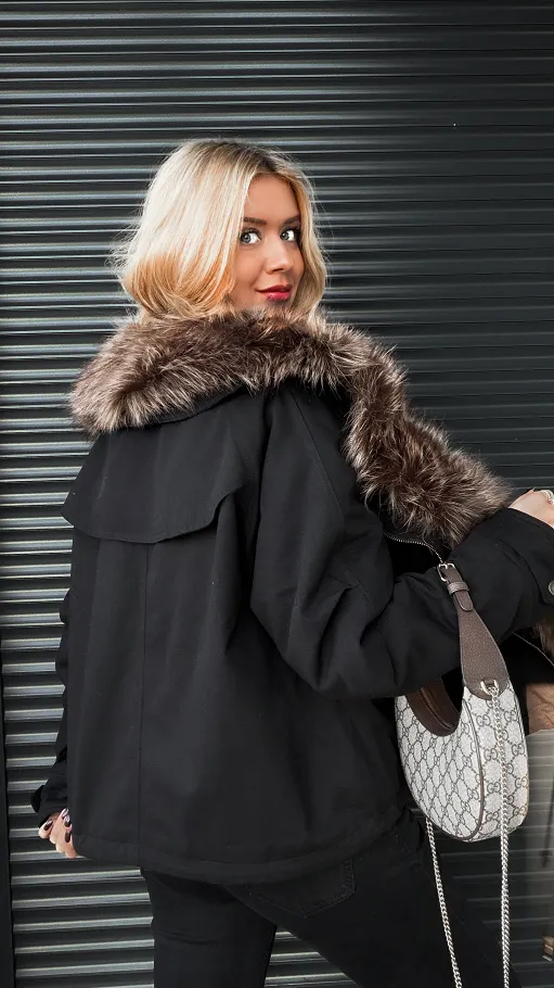 Czarna bawełniana ocieplana kurtka zimowa z futerkiem ONE SIZE - R207