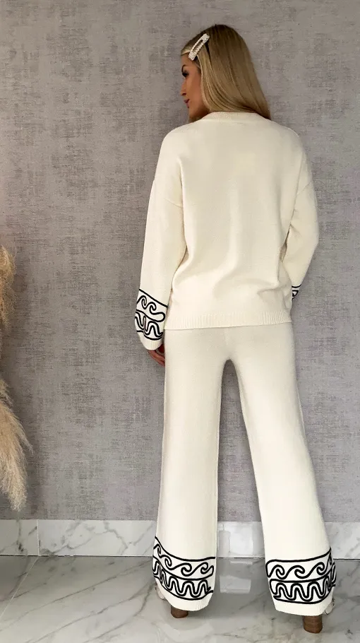 Wiosenny komplet dzianinowy ECRU sweter + spodnie ONE SIZE wiskoza - R656