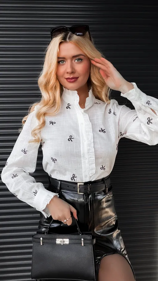 Biała bawełniana koszulowa haftowana w kokardki ONE SIZE - R278