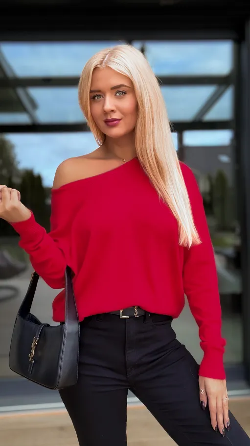 Lekki dzianinowy sweter z klasycznym dekoltem CZERWONY - R144