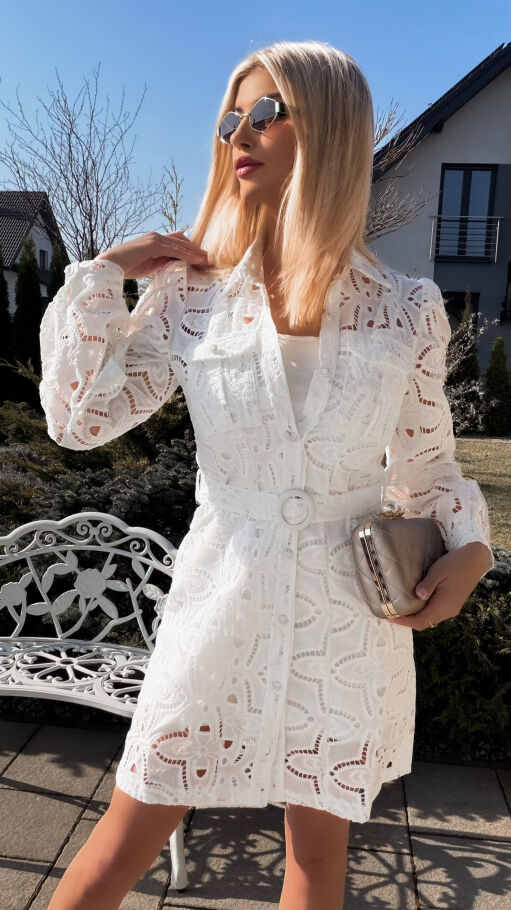 Oryginalna bawełniana sukienka z gipiury zapinana na guziki - R796