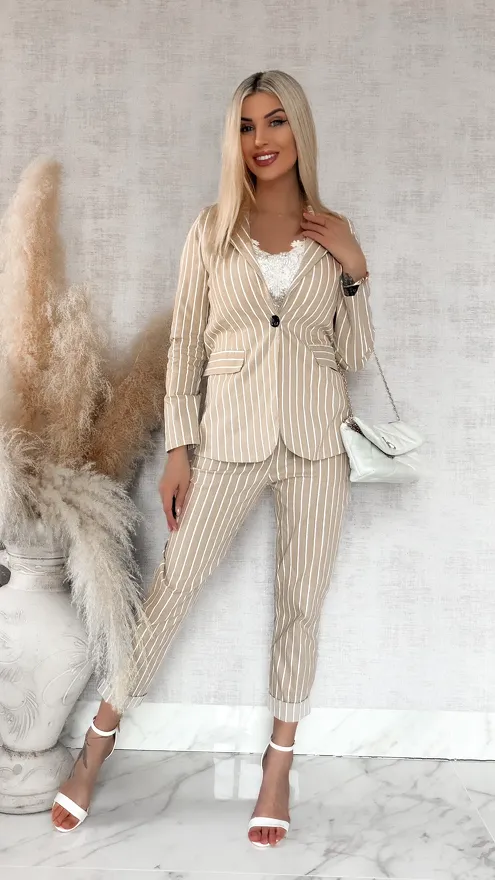 Beżowy elastyczny komplet w paski marynarka + spodnie ONE SIZE - R857