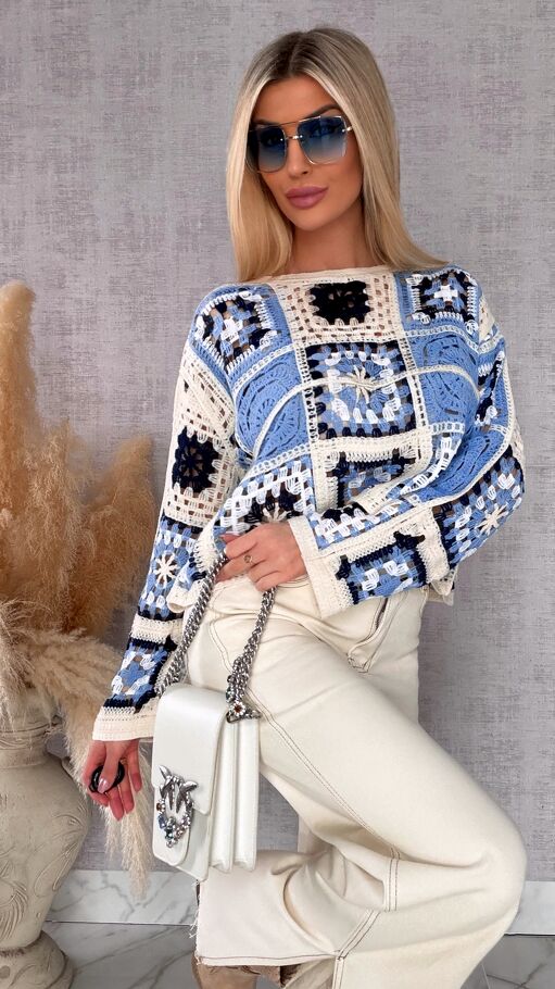 Świetny lekki ażurowy sweter w szydełkowym stylu w odcieniach BLUE - R690A