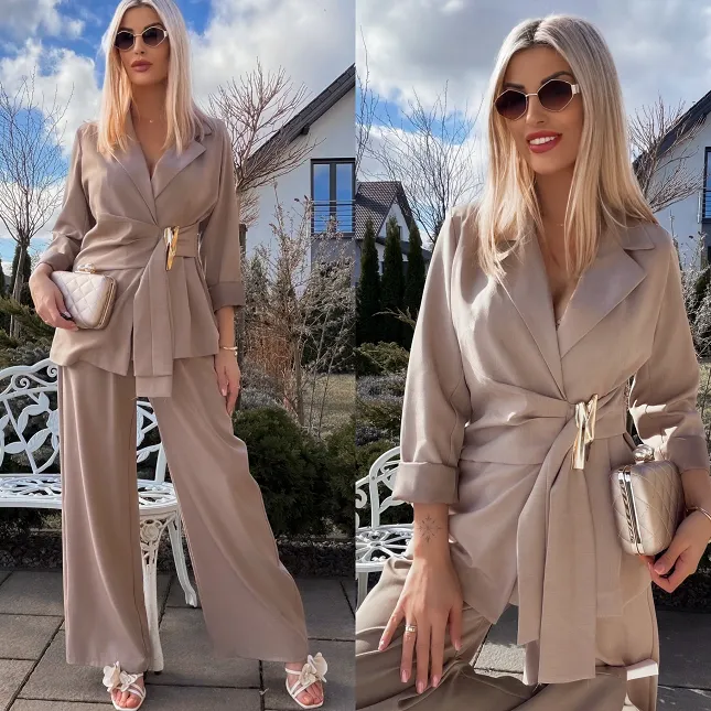 Świetny beżowy komplet na wiosnę marynarka + spodnie ONE SIZE - R804B