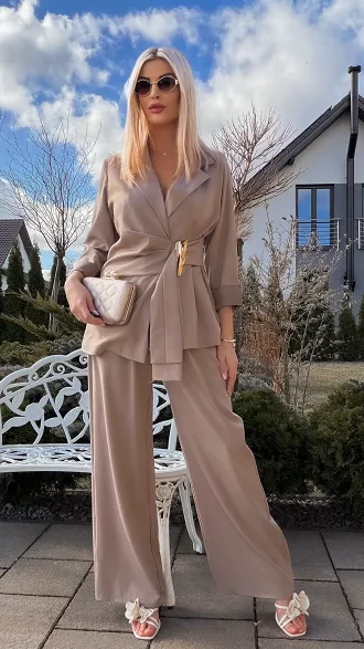 Świetny beżowy komplet na wiosnę marynarka + spodnie ONE SIZE - R804B