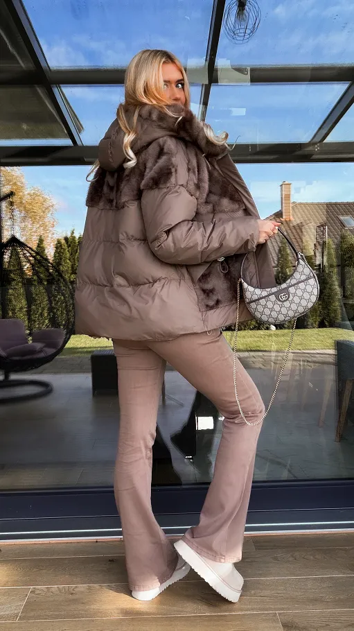 Ekskluzywna PREMIUM kurtka z futerkiem w kolorze FANGO - R215