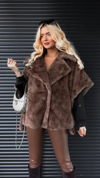 Ekskluzywne brązowe futerko ONE SIZE - R305