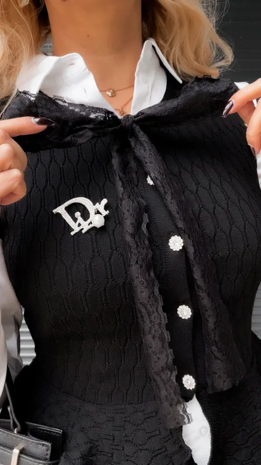 Elegancka dzianinowa kamizelka ONE SIZE czarna - R366