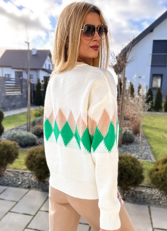 Klasyczny sweter w zielone kwiaty 3D w kolorze ECRU - M713A