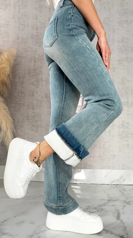 Ocieplane elastyczne spodnie jeansowe dzwony BLUE JEANS - R495A