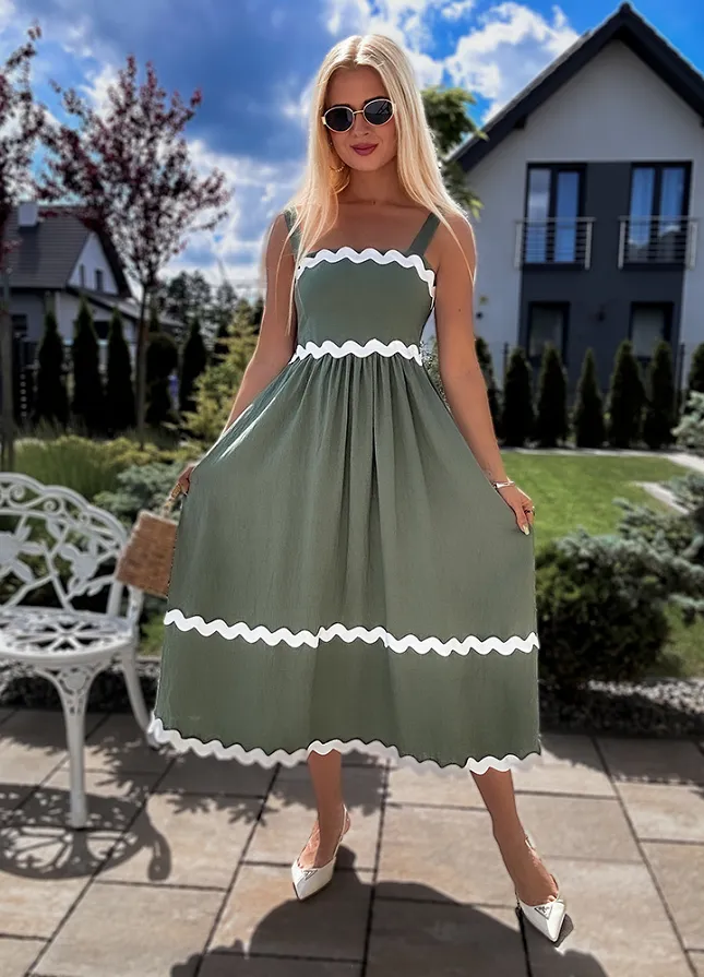Świetna zielona MAXI sukienka na ramiączkach z kontrastową białą lamówką - N301B