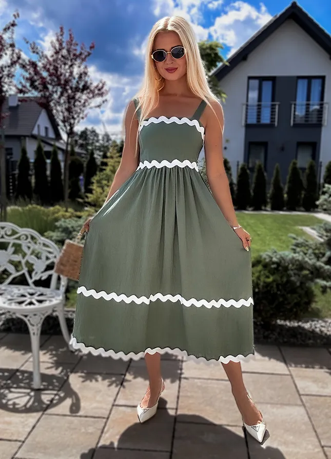 Świetna zielona MAXI sukienka na ramiączkach z kontrastową białą lamówką - N301B