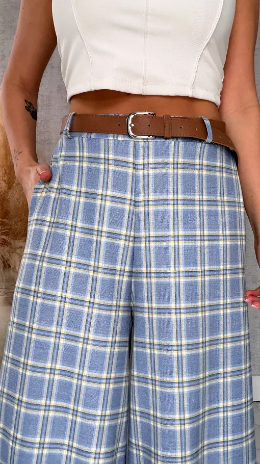 Eleganckie spodnie w kratkę BLUE z gumką w pasie i paskiem - R548A