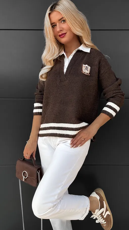Modny czekoladowy sweter z koszulową wstawką ONE SIZE - R091A