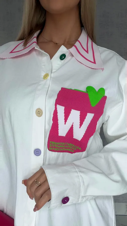 WHITE JEANS katana jeansowa z ozdobną kieszenią ONE SIZE - R631A