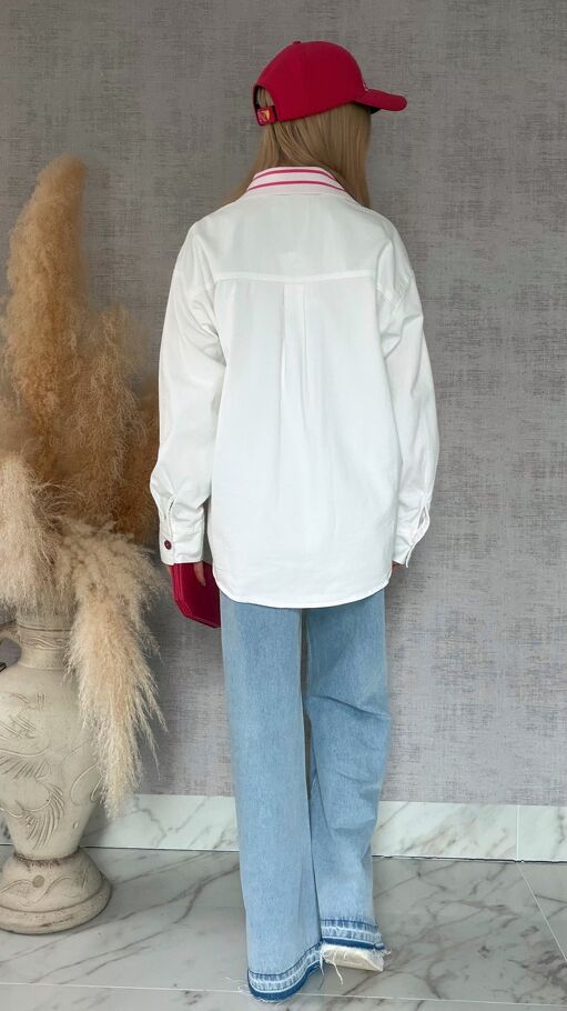 WHITE JEANS katana jeansowa z ozdobną kieszenią ONE SIZE - R631A