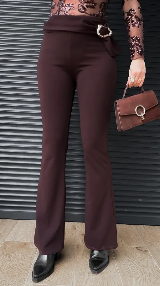 Elastyczne czekoladowe spodnie z ozdobnym pasem ONE SIZE - R398