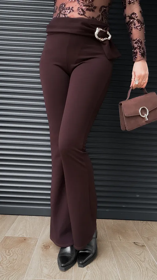Elastyczne czekoladowe spodnie z ozdobnym pasem ONE SIZE - R398