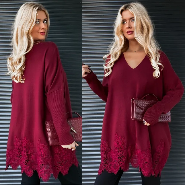 Elegancki długi sweter z koronką w kolorze BORDO - R172A