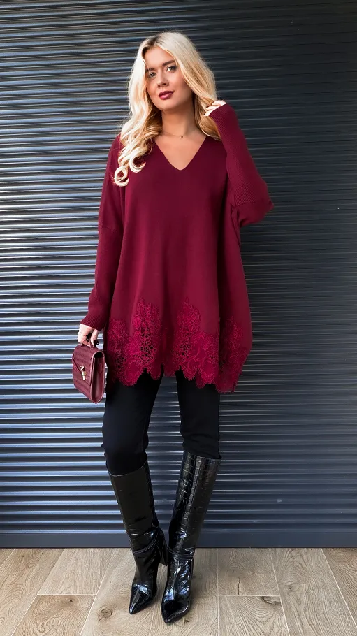 Elegancki długi sweter z koronką w kolorze BORDO - R172A