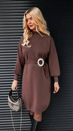 Czekoladowa sukienka dzianinowa z paskiem ONE SIZE - R175