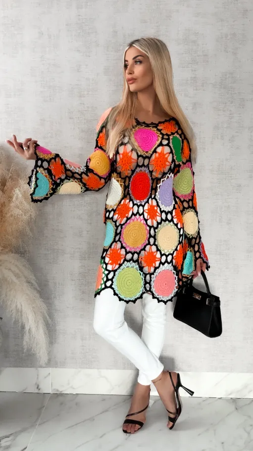 Czarno kolorowa sukienka w stylu szydełkowym ONE SIZE - R410