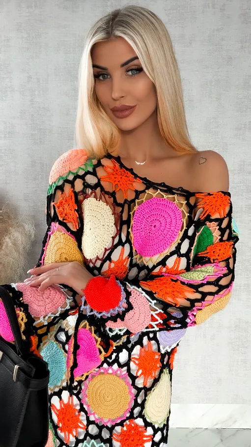 Czarno kolorowa sukienka w stylu szydełkowym ONE SIZE - R410