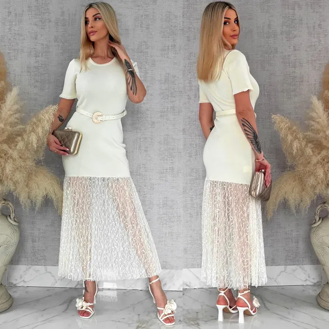 Wyjątkowa długa sukienka dzianinowa z koronką i paskiem ONE SIZE ecru - R875